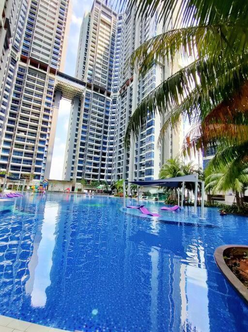 Atlantis Melaka-2bedroom-8pax-free Wifi *